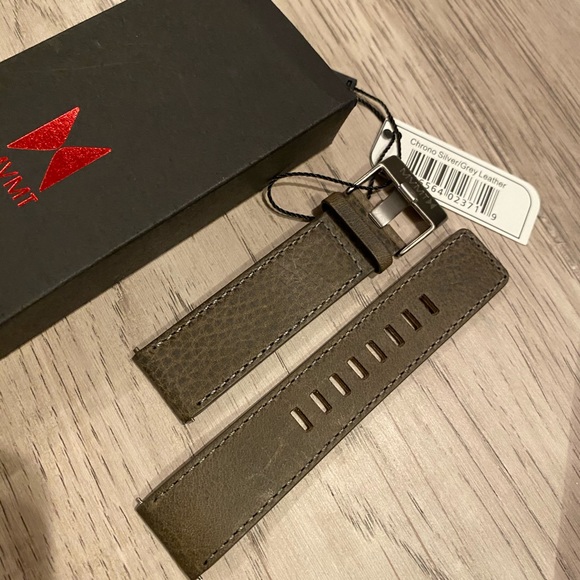 Movement Gray Leather Strap - Picture 2 of 6